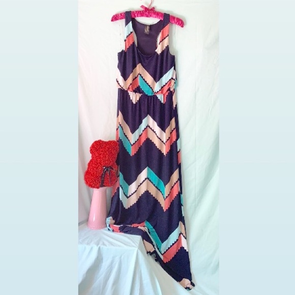 Trixxi maxi dress - Picture 2 of 6